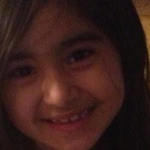 Meet your Posher, Mia